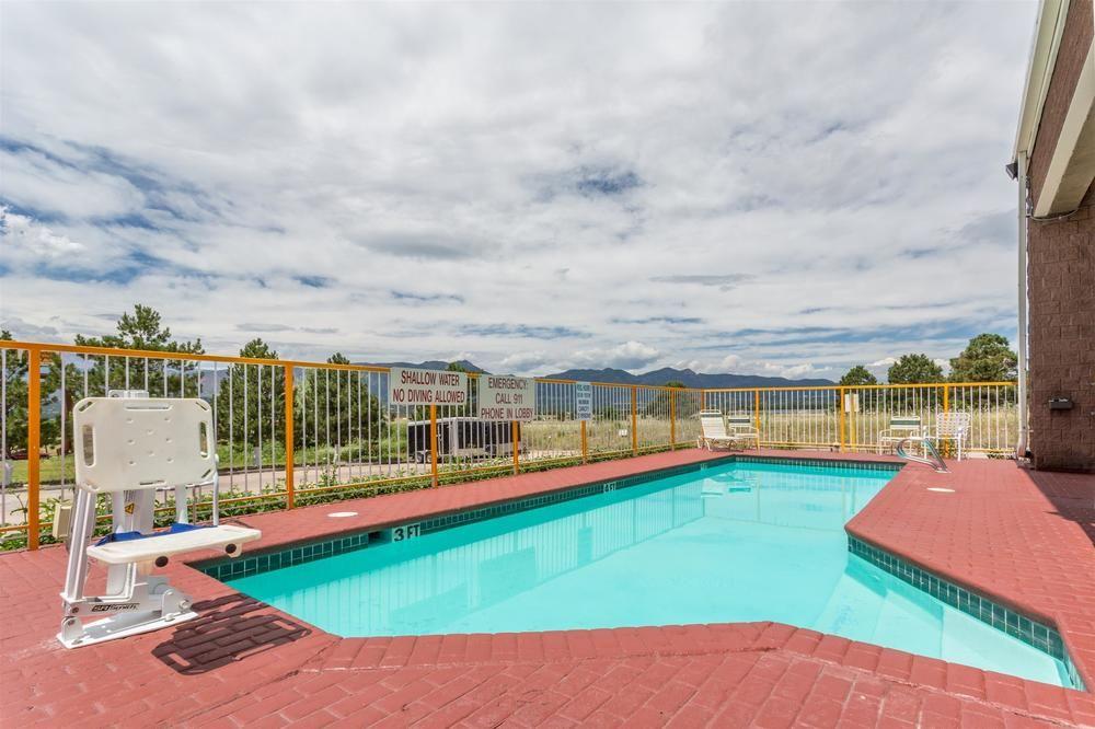Motel 6-Colorado Springs, Co - Air Force Academy Екстериор снимка