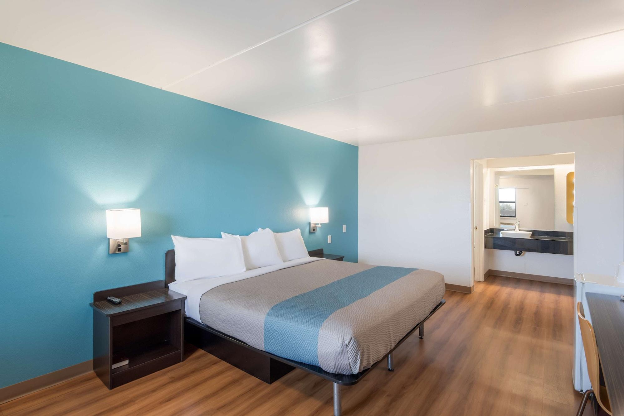 Motel 6-Colorado Springs, Co - Air Force Academy Екстериор снимка