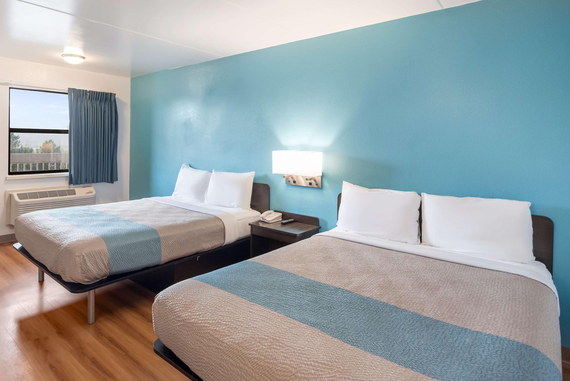 Motel 6-Colorado Springs, Co - Air Force Academy Екстериор снимка